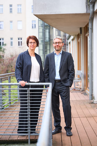 Foto Vorstand PTG e.V. Karina Schulze und Sebastian Jeschke